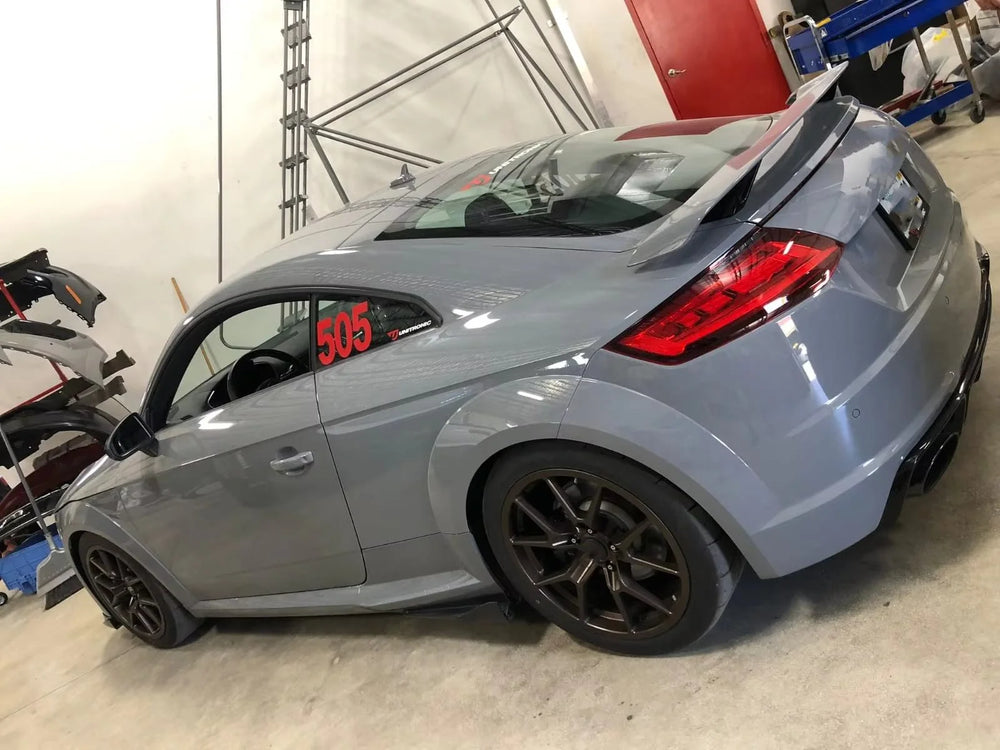 Audi TTRS Mk3 side skirt installed