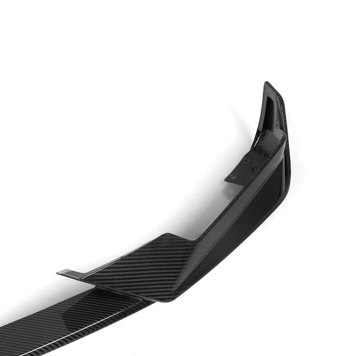 BMW X5 G05 LCI front bumper carbon fibre detail close up