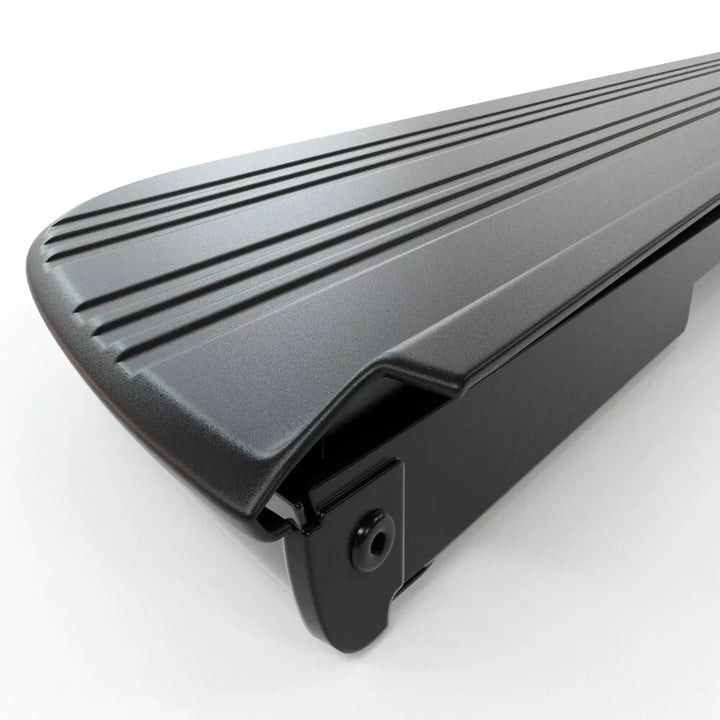 Range Rover Vogue L405 side step trim detail