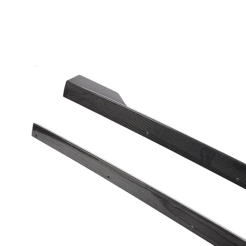 Audi S3 8V Saloon side skirt V2 close-up