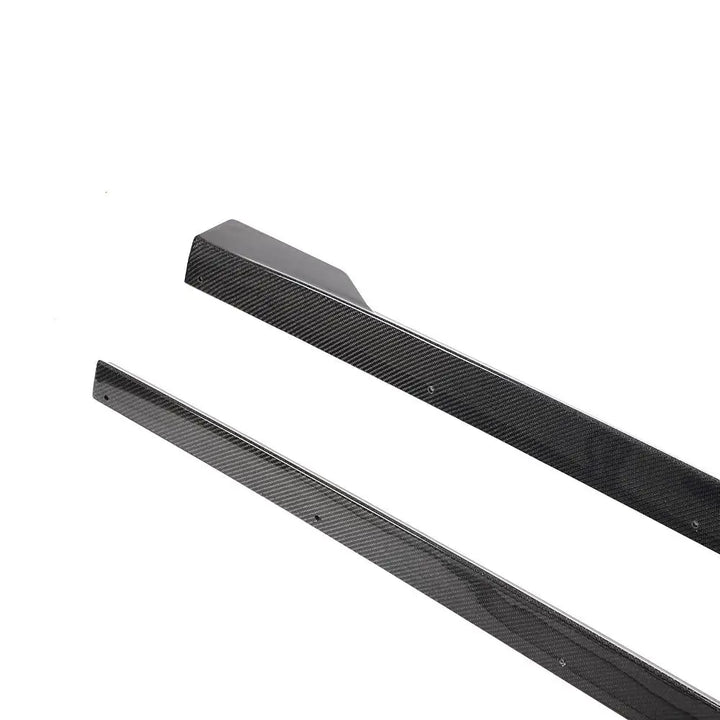 Audi S3 8V Saloon side skirt V2 close-up
