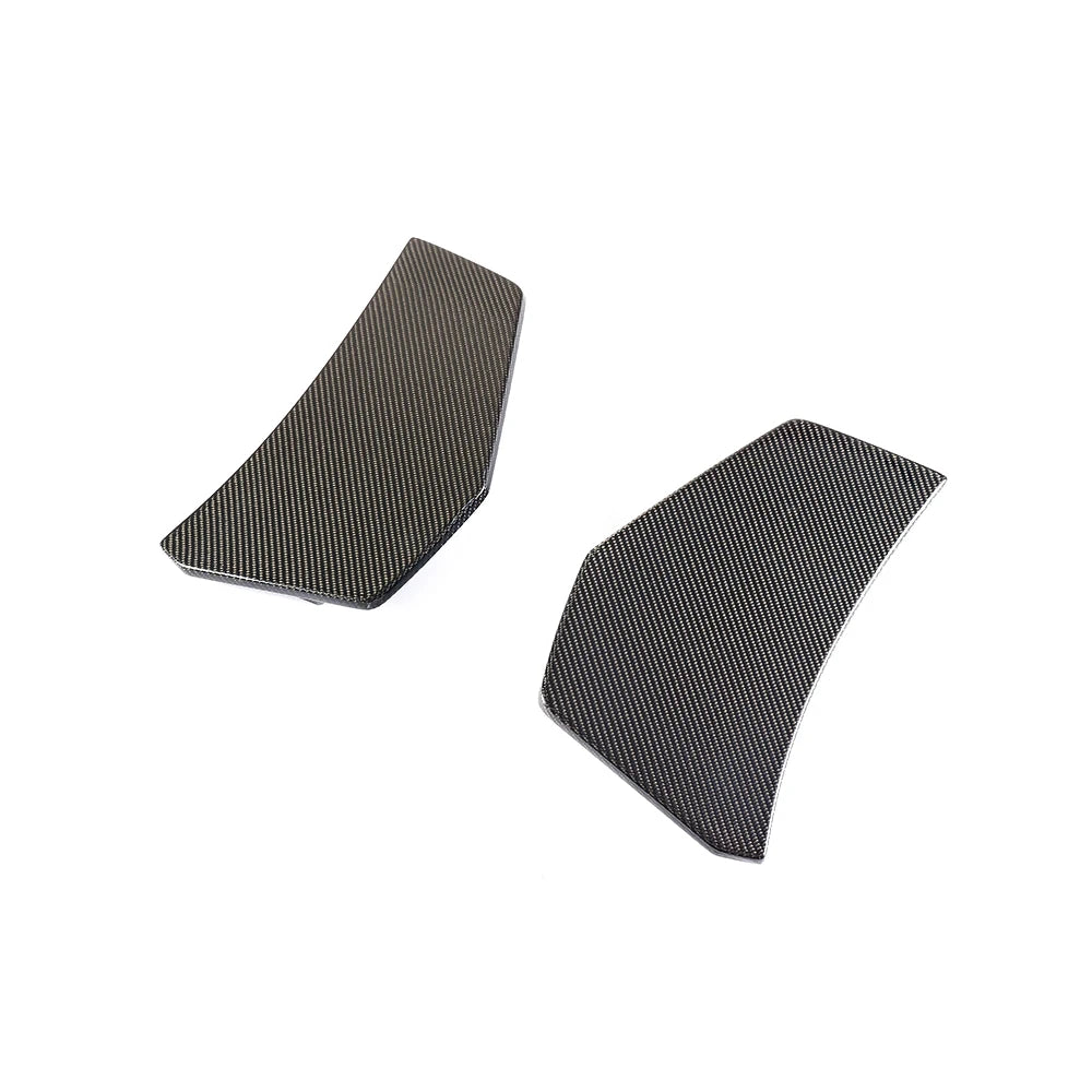 Carbon fibre rear bumper corner for Audi R8 V10 showing weave