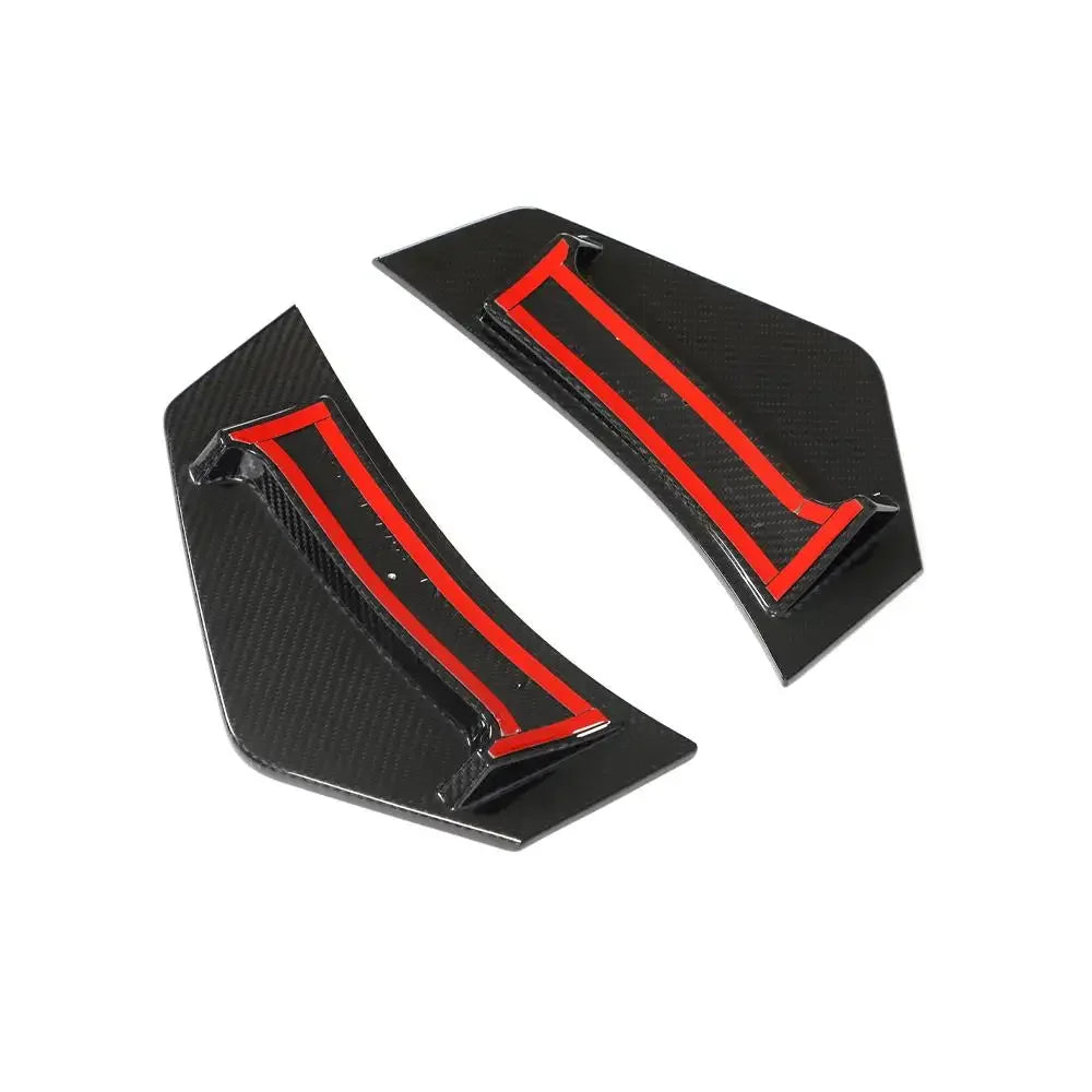 Dry carbon fibre rear bumper corner for Audi R8 Gen 2.5 showing weave