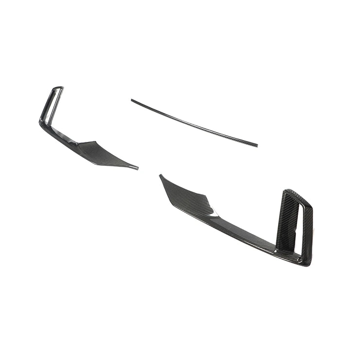 Audi RS3 8V Saloon front bumper carbon fibre detail