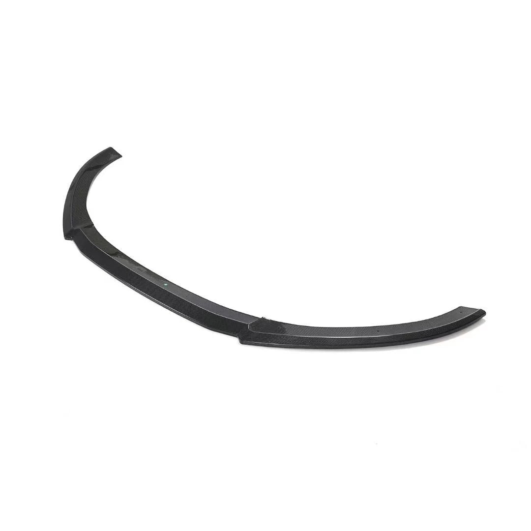 Audi RS6 C7 front bumper carbon fibre detail