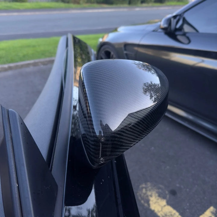 Audi TTS Mk3 with a carbon fibre mirror cover, close-up