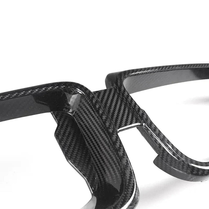 BMW G42 dry carbon front grille V1 close up