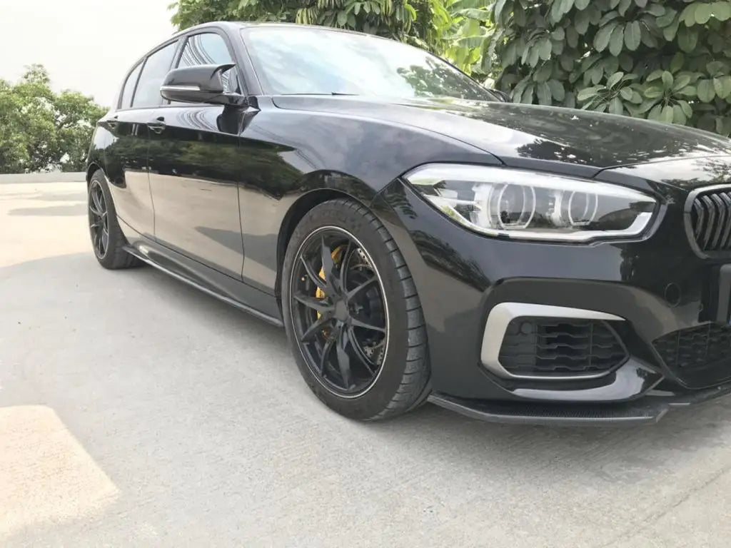 BMW 1 Series F21 LCI side skirt installed alternate shot