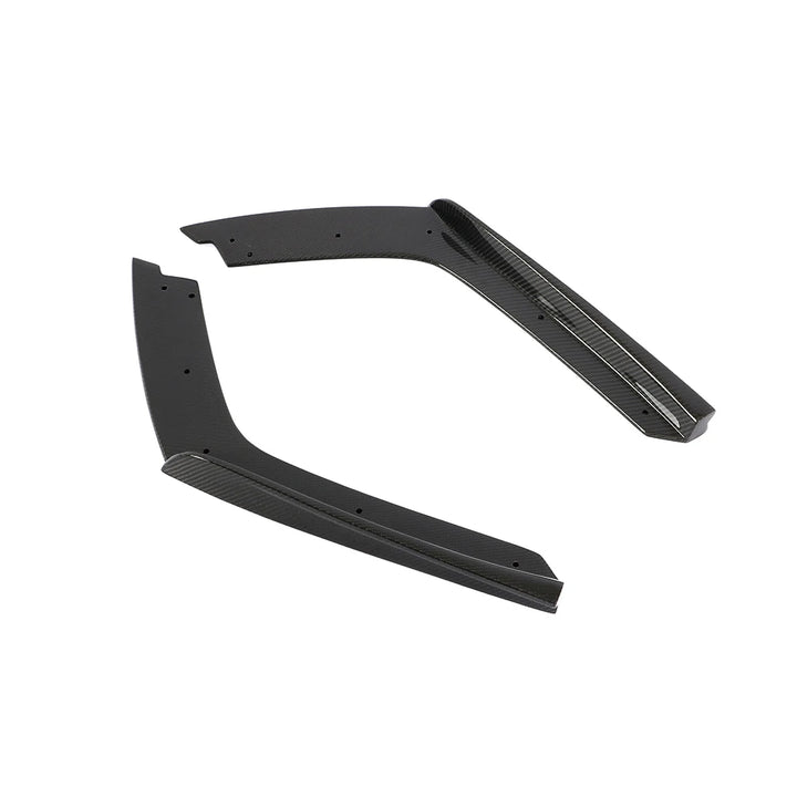 BMW M4 F83 carbon fibre rear bumper corner detail