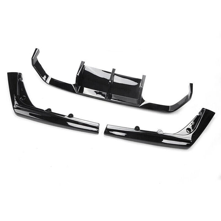 BMW M4 F82 body kit diffuser close-up