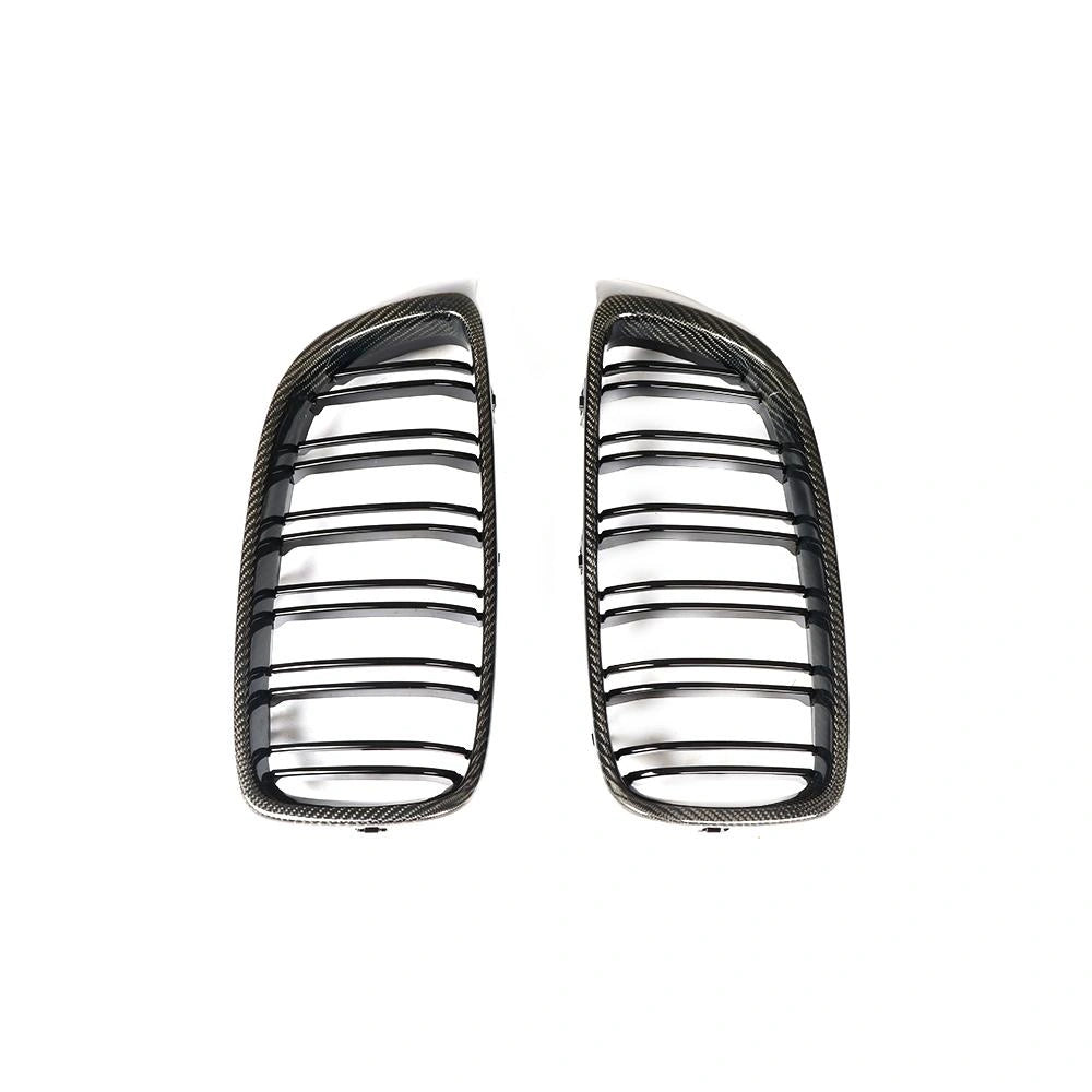 BMW M3 M4 double-slat carbon fibre kidney grille close-up