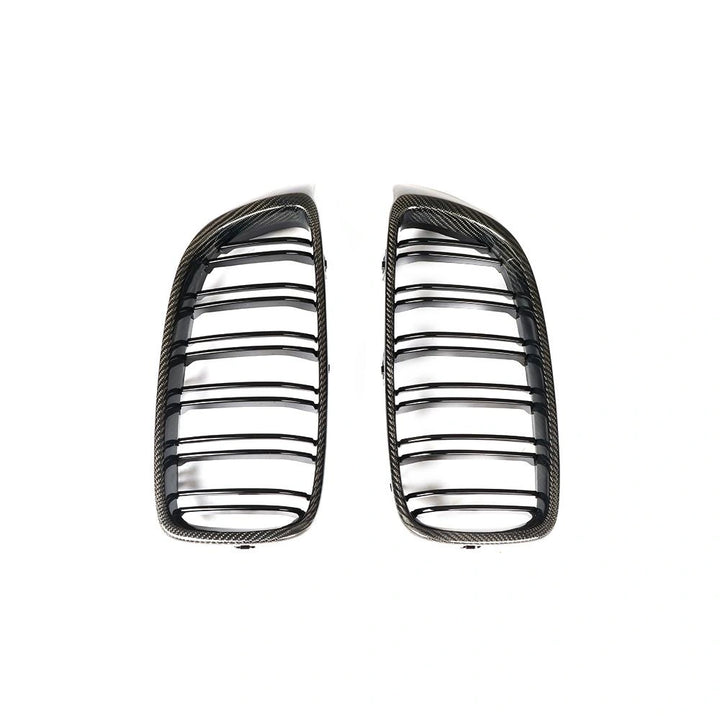 BMW M3 M4 double-slat carbon fibre kidney grille close-up