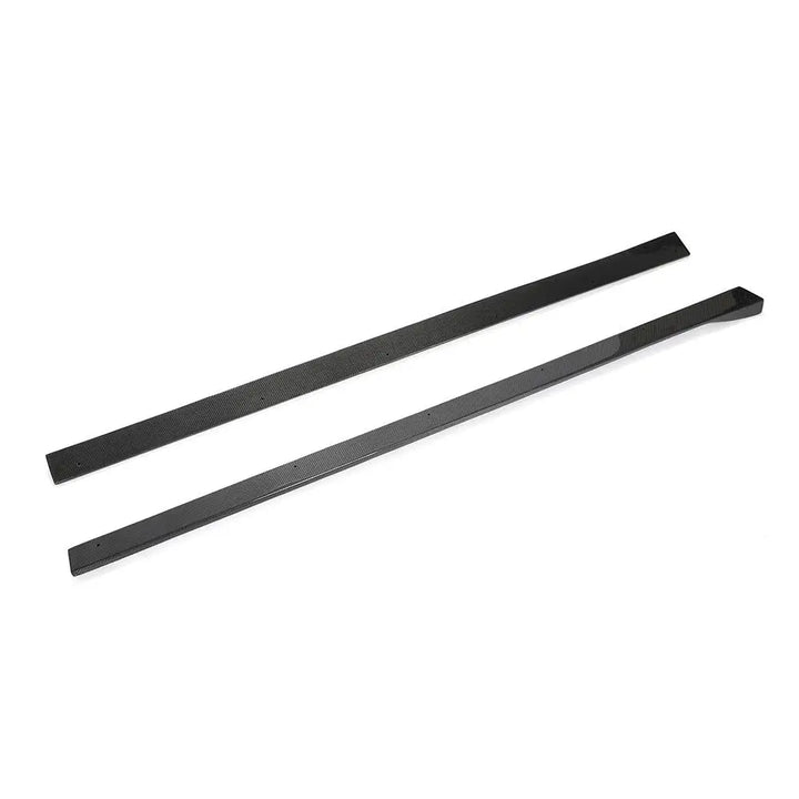 Carbon fibre side skirt V2 for BMW M2 showing weave alternate shot