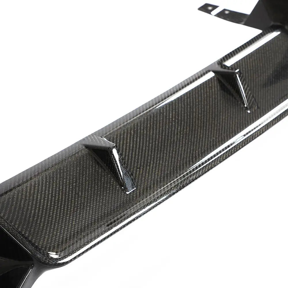 Carbon fibre diffuser for BMW X4M F98 Pre-LCI showing weave