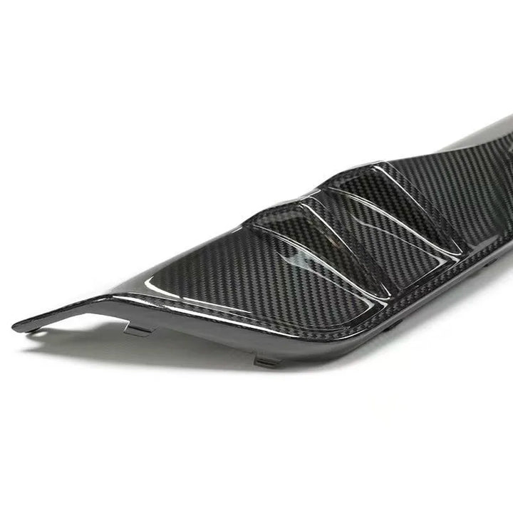BMW X5 G05 rear bumper dry carbon fibre detail close up