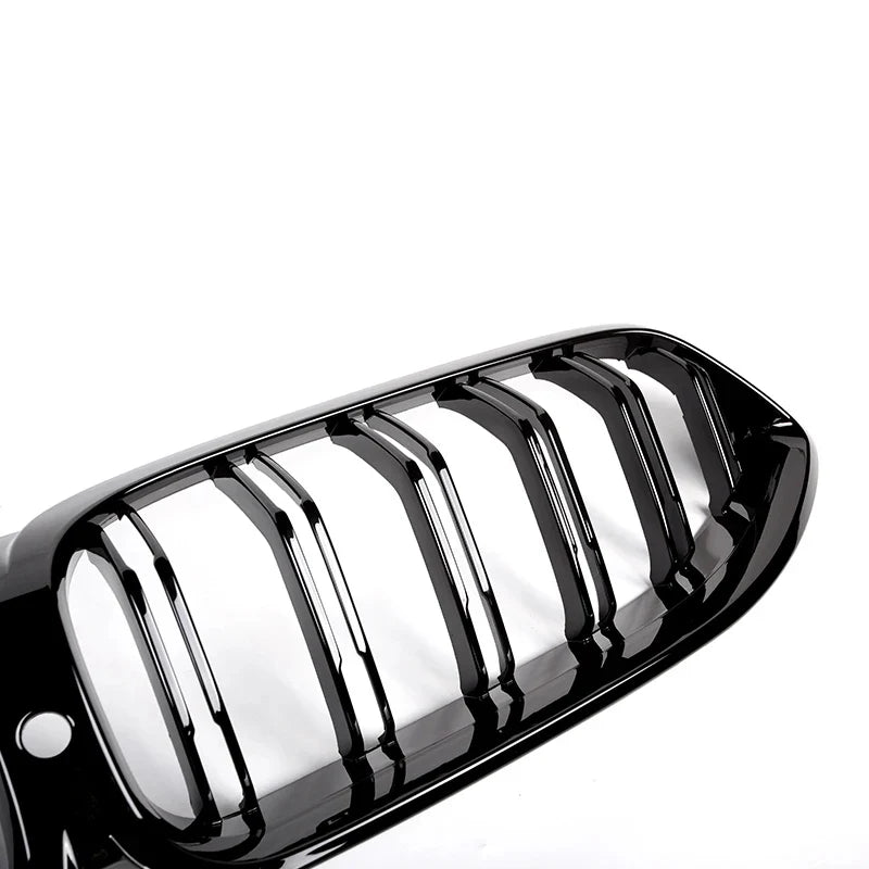 Gloss black kidney grille for BMW 8 Series G15 close up alternate shot