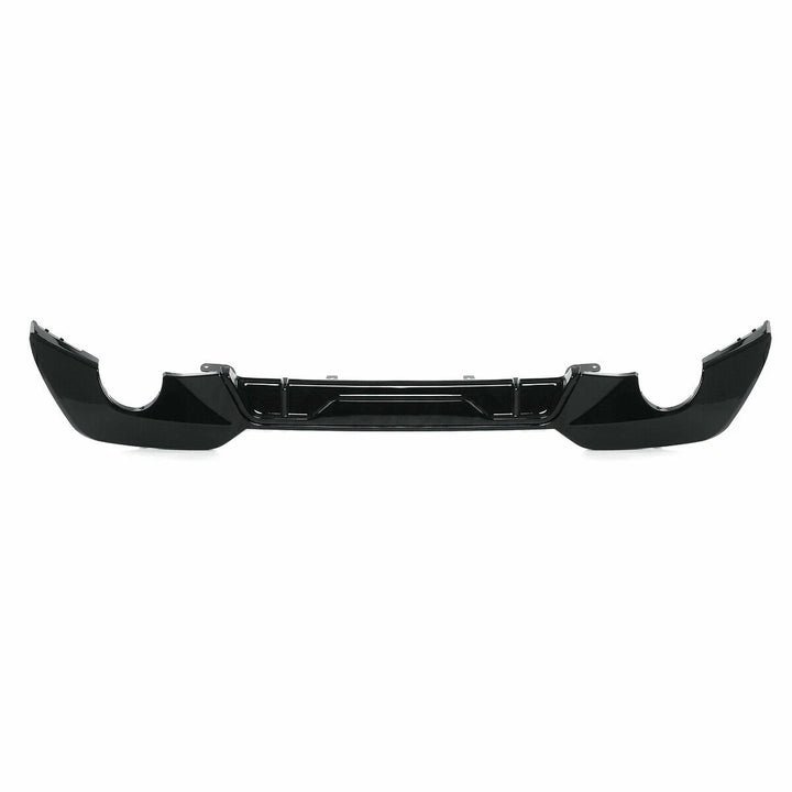 BMW G20 M Sport body kit V1 dual exhaust diffuser close-up