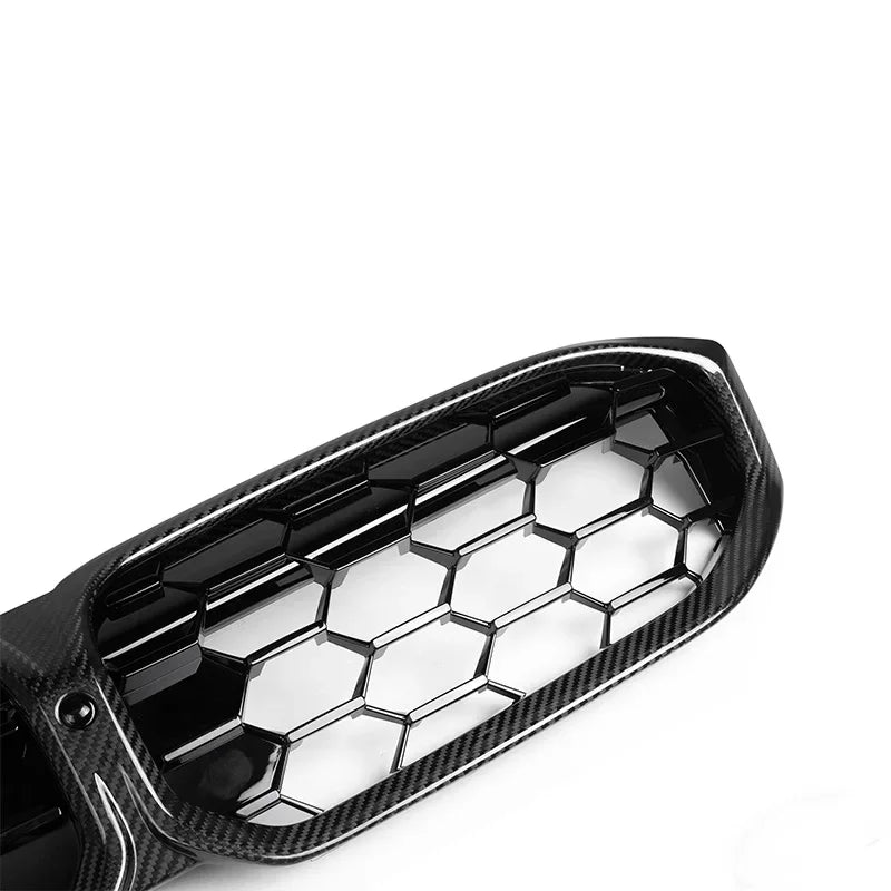 BMW G20 LCI diamond slat front grille close-up