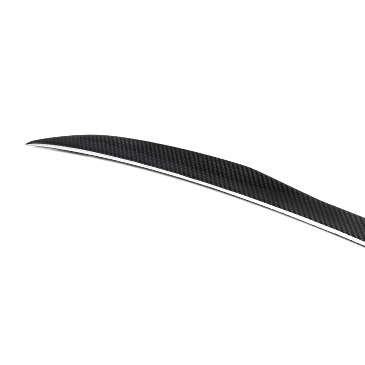 BMW G23 dry carbon fibre spoiler V1 close-up showing weave