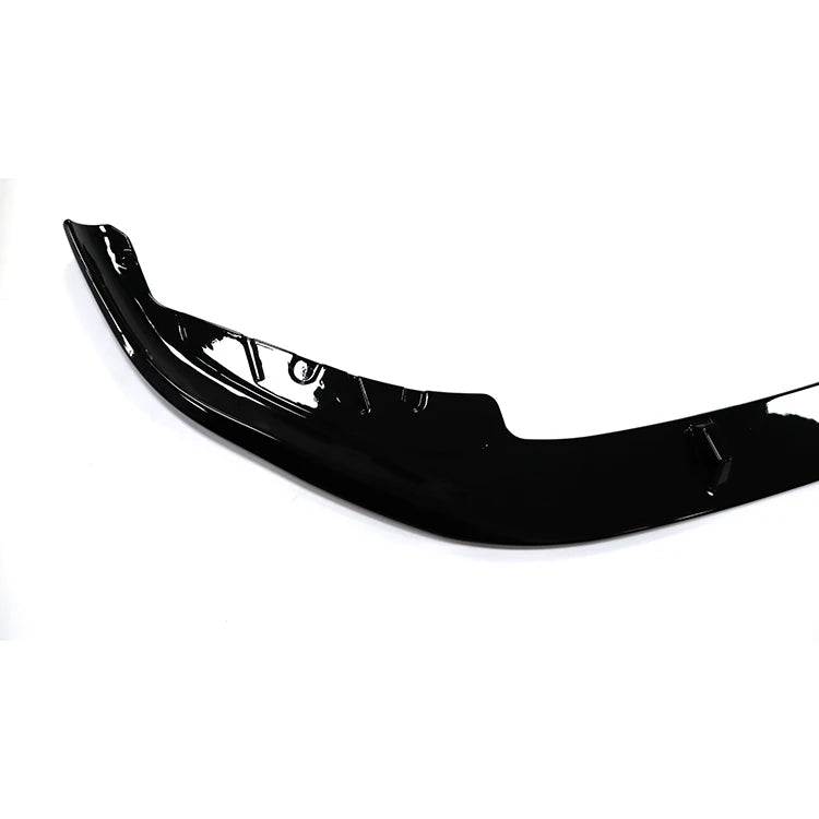 BMW G30 Pre-LCI gloss black front splitter close up