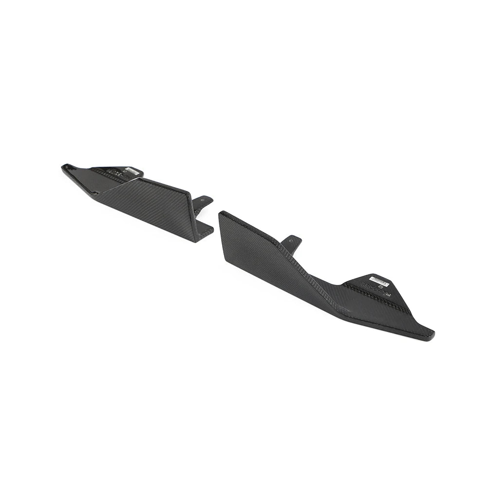 Carbon fibre side skirt V2 for BMW G42 showing weave