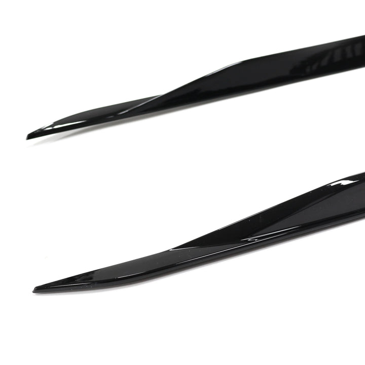 BMW 5 Series G60 M Sport side profile carbon fibre detail
