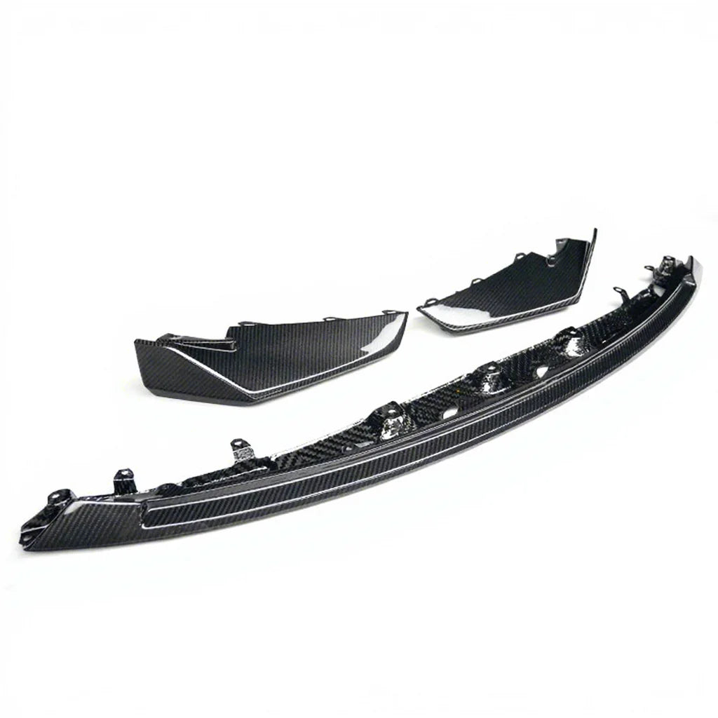 BMW M3 G81 Touring dry carbon fibre splitter V4 close-up