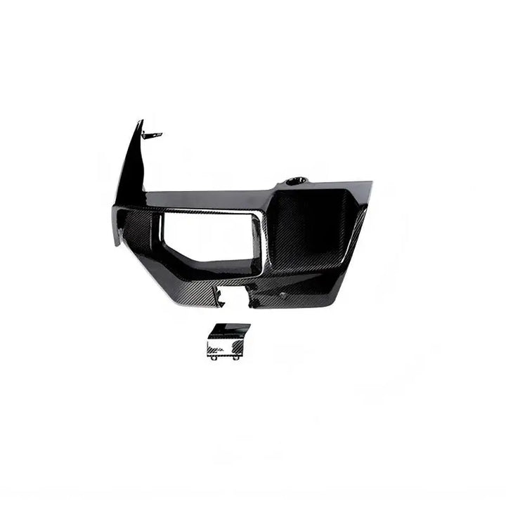 BMW M5 G90 rear diffuser V1 close-up