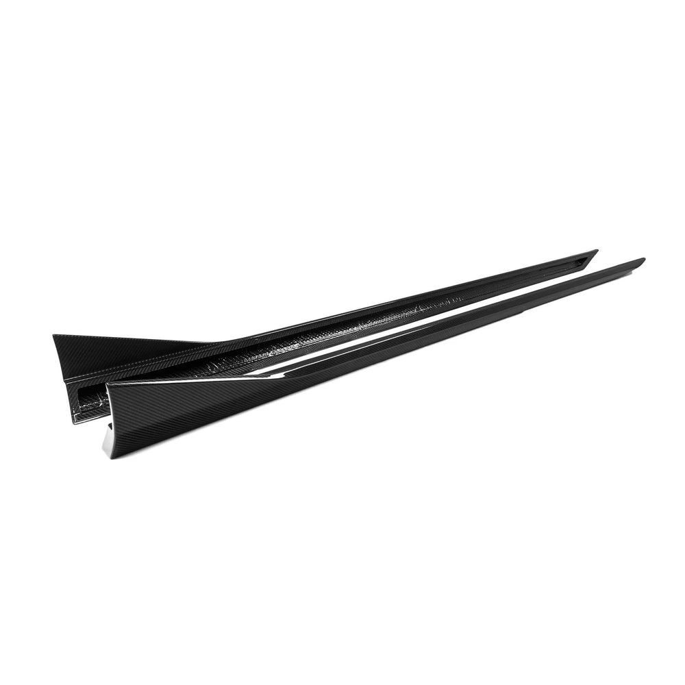 Dry carbon fibre side skirt for BMW M5 G90 showing weave