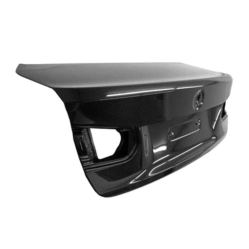 BMW M3 F80 bootlid close-up