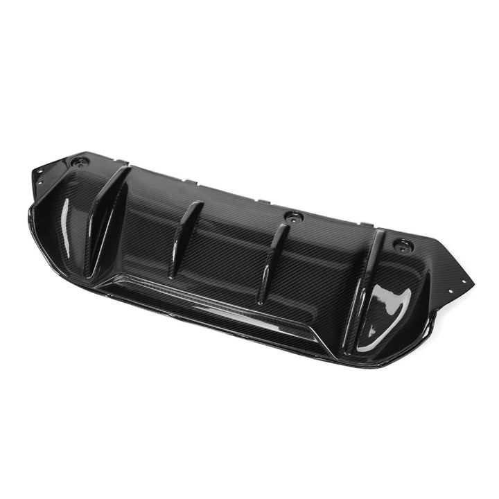 Carbon fibre weave detail on BMW M5 F90 rear diffuser