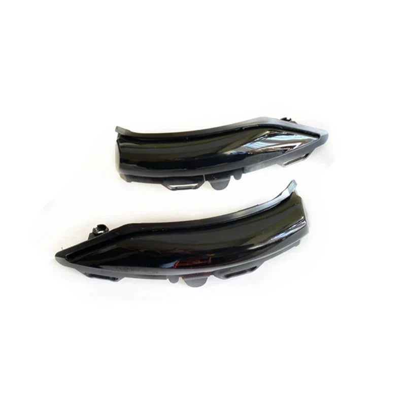 Ford Fiesta Mk8 dynamic sweeping mirror indicators