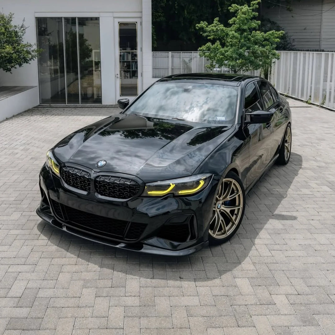 BMW G20 3 Series Pre-LCI with yellow adaptive LED DRL module fitted in the headlight