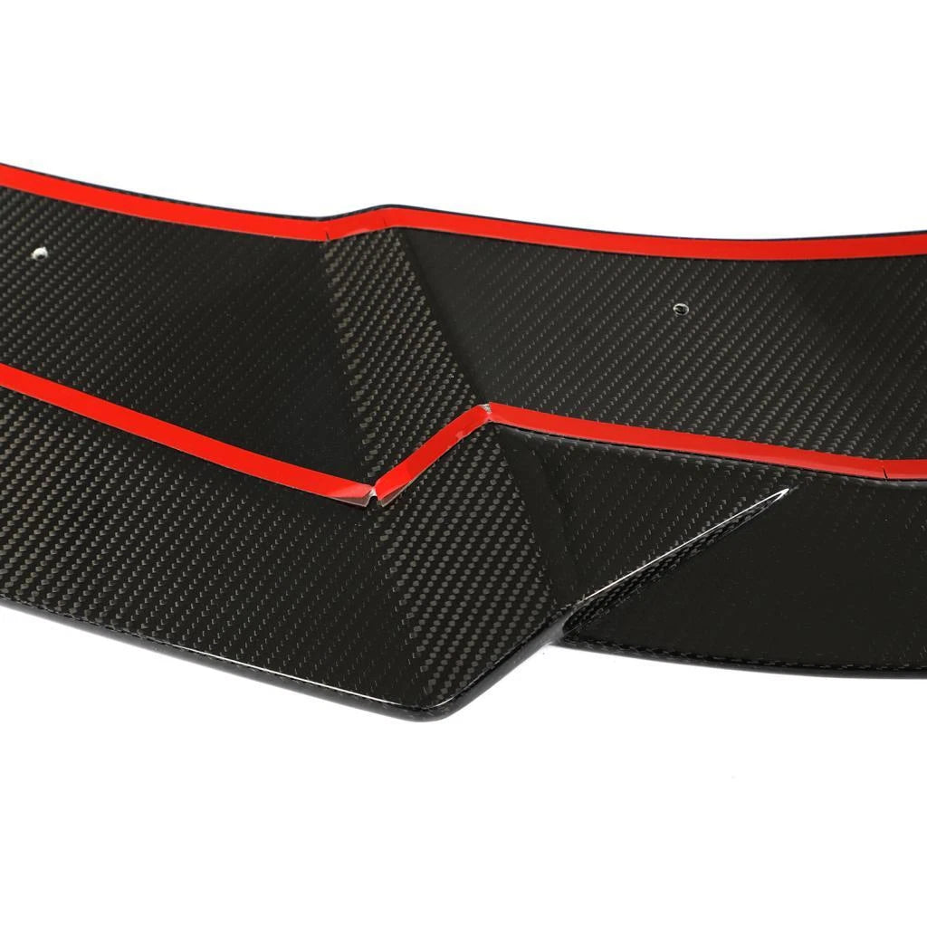 Lamborghini Huracán LP610-4 splitter close-up showing weave