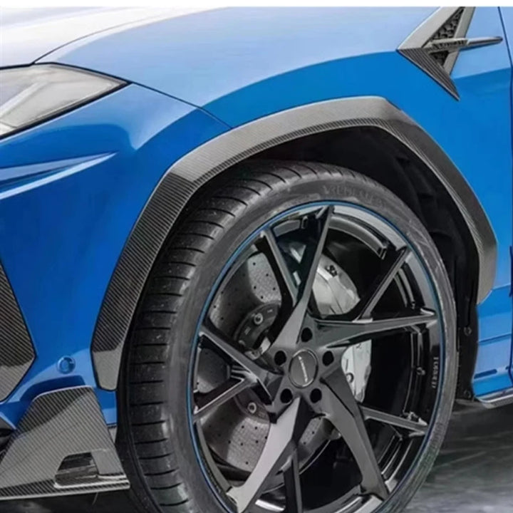 Lamborghini Urus dry carbon fibre wheel arch installed