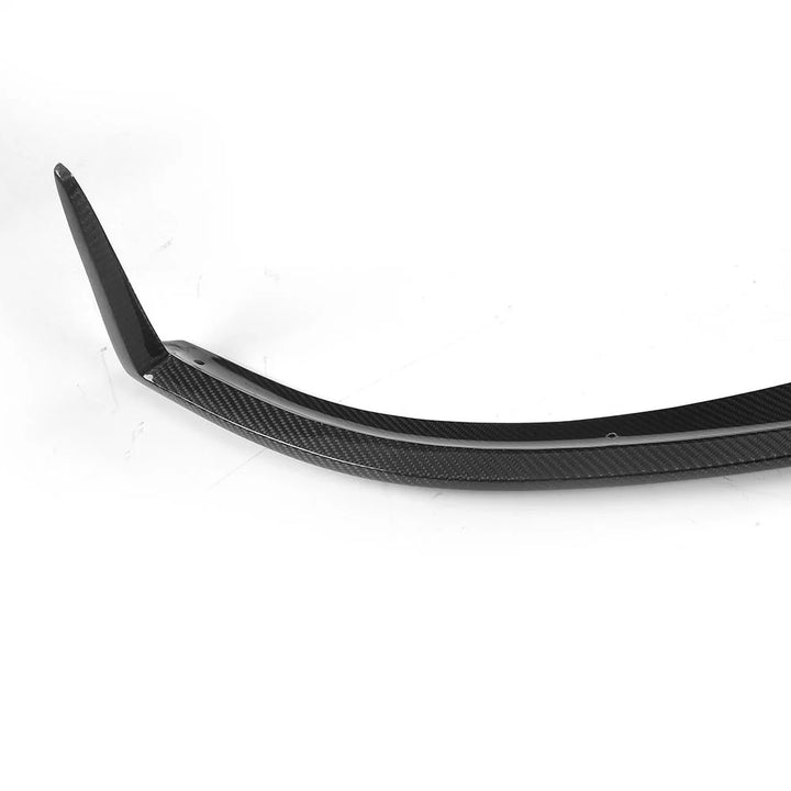 Mercedes C63 Coupé front splitter V2 close-up showing weave