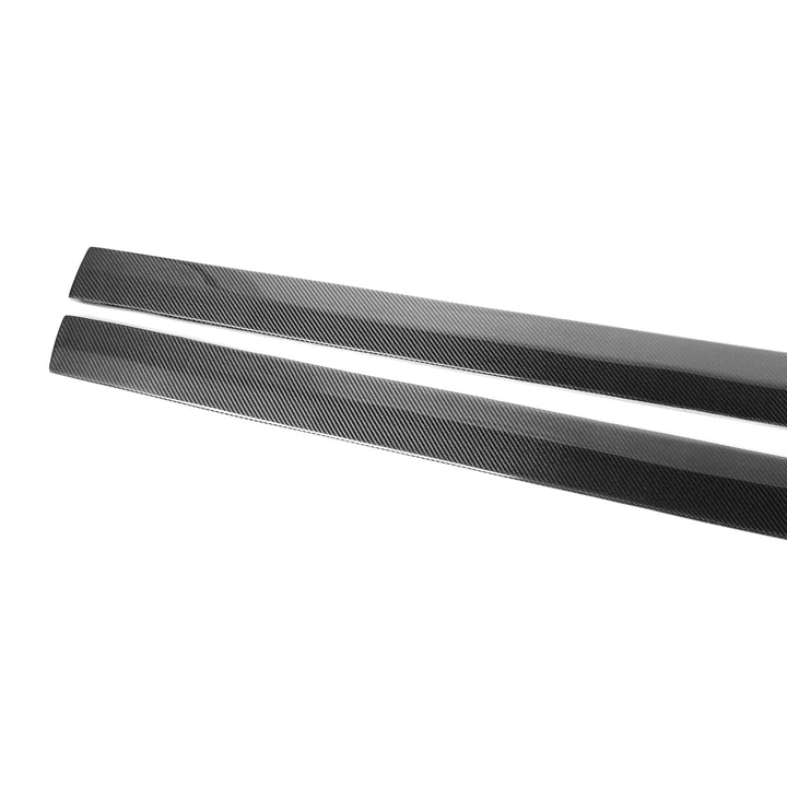 Carbon fibre side skirt for Mercedes W205 C63 close-up