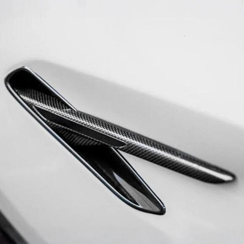 Dry carbon fibre fender trims for BMW M5 F90