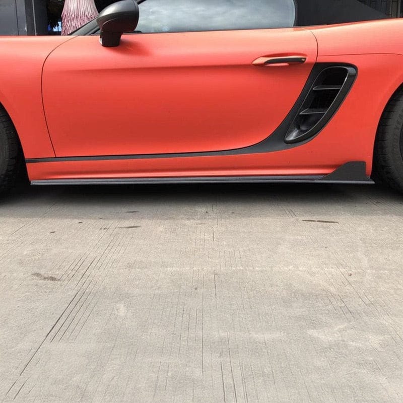 Carbon fibre side skirt for Porsche 718 Cayman showing weave