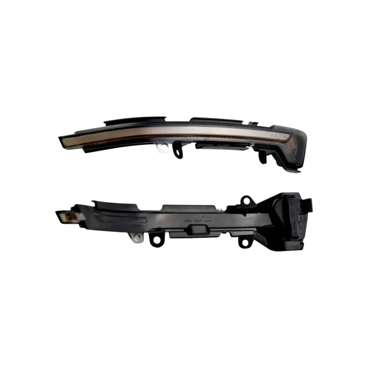 SEAT Leon Cupra sequential LED turn signal mirror upgrade