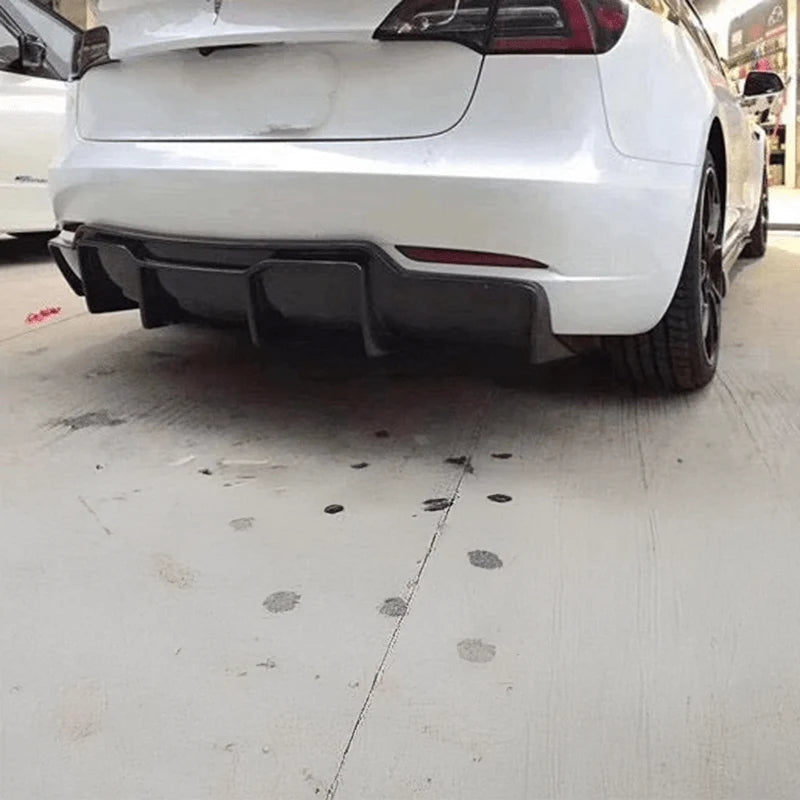 Carbon fibre rear diffuser for Tesla Model 3 installed