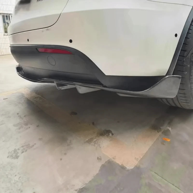 Carbon fibre rear diffuser for Tesla Model Y installed