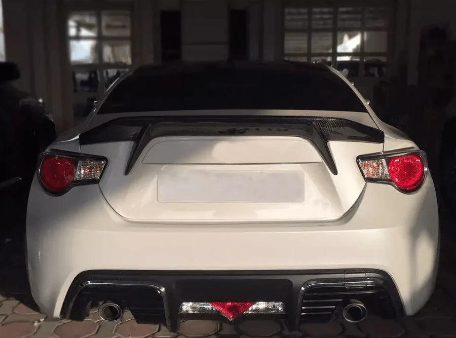 Toyota GT86 pre-facelift carbon fibre large rear spoiler fitted, rear view
