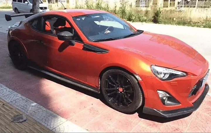 Toyota GT86 pre-facelift carbon fibre side skirts fitted, side view