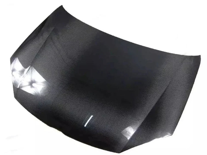 Golf R32 Mk5 carbon fibre hood close-up showing weave